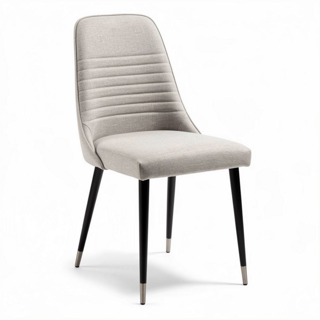 Upholstered dining chair in light gray fabric with black metal legs 45 x 55 x 90cm